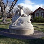 Wynken, Blynken and Nod statue